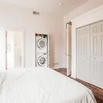 Light And Airy, Spacious 2B 2Bath Downtown City View