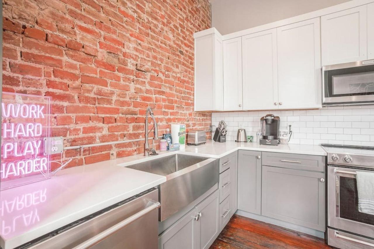 Light And Airy, Spacious 2b 2bath Downtown View Holiday home Cincinnati