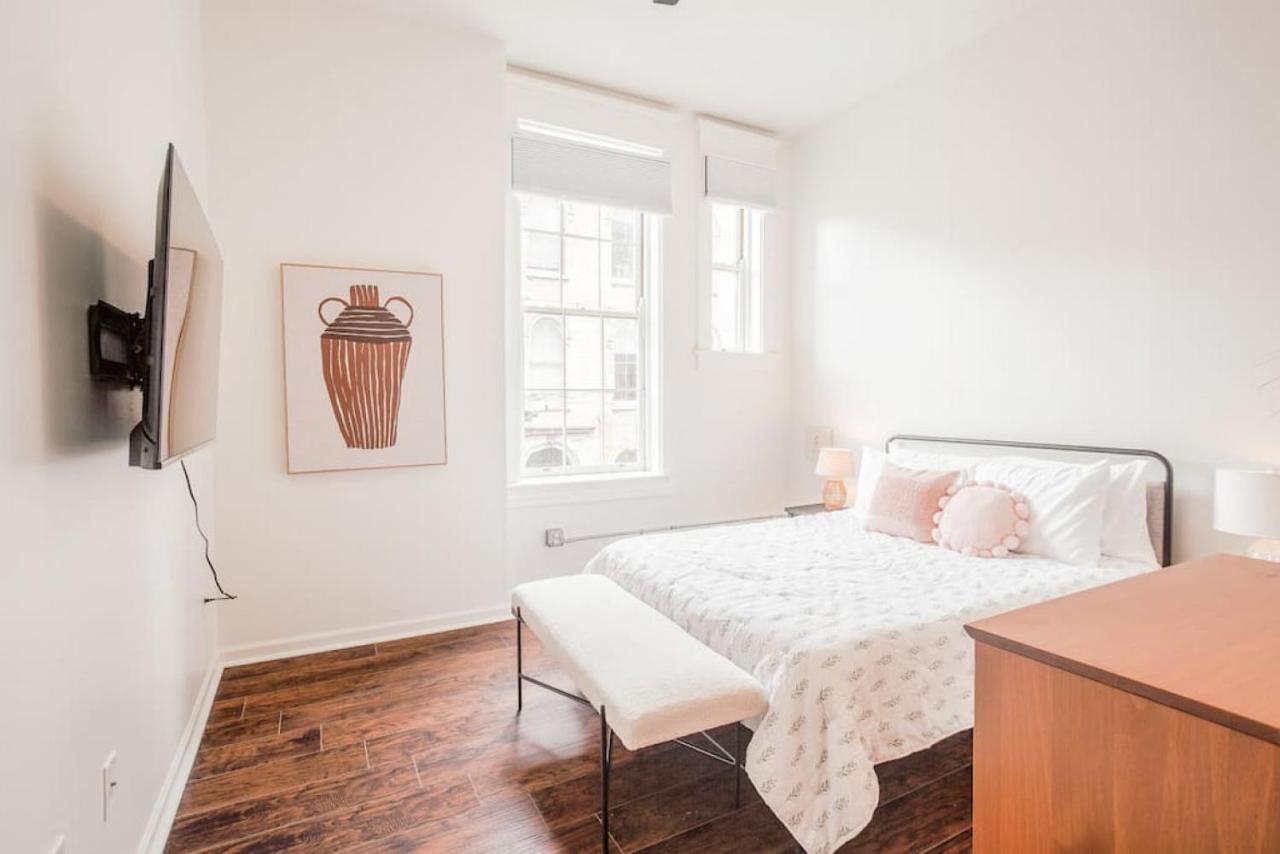 Light And Airy, Spacious 2b 2bath Downtown View